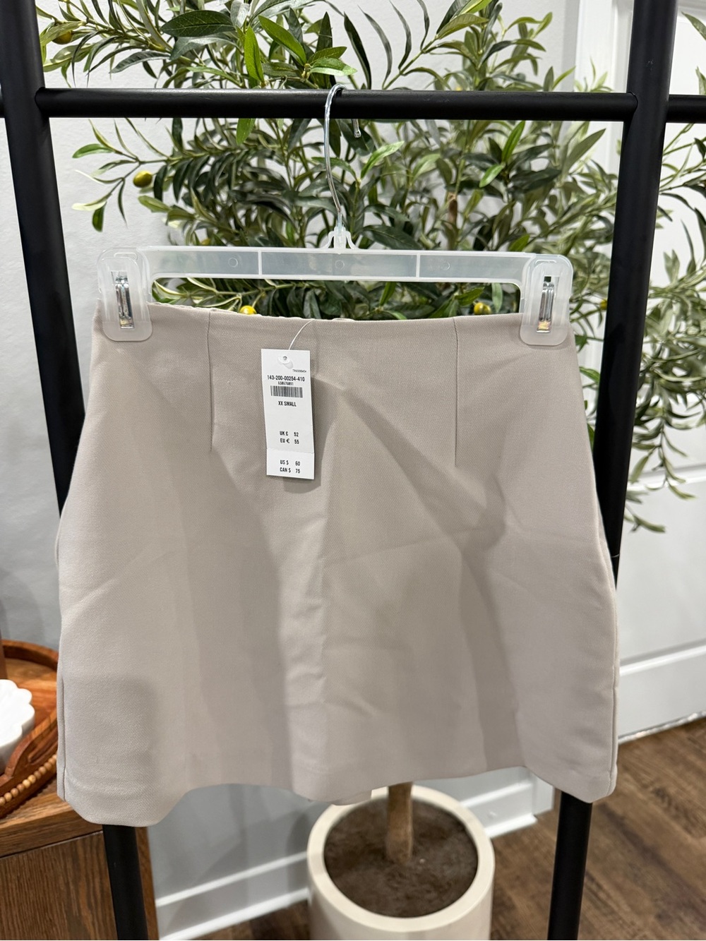 Abercrombie & Fitch Mini Skort in Light Taupe